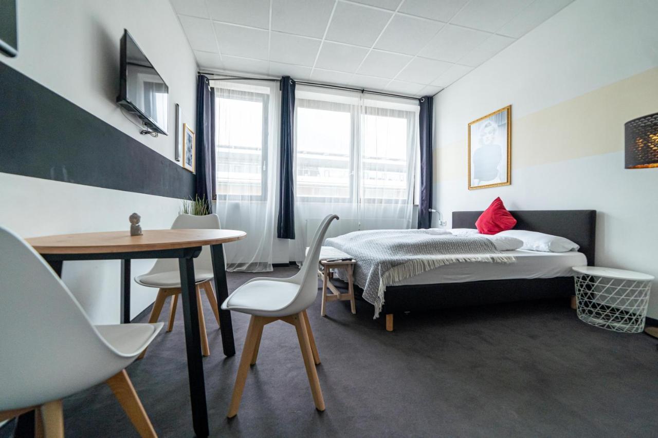 Full House Hostel Nurnberg - Shared Bath & Kitchen Eksteriør billede