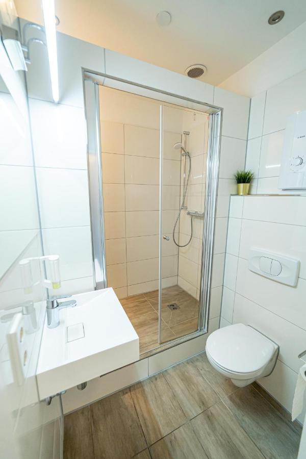 Full House Hostel Nurnberg - Shared Bath & Kitchen Eksteriør billede