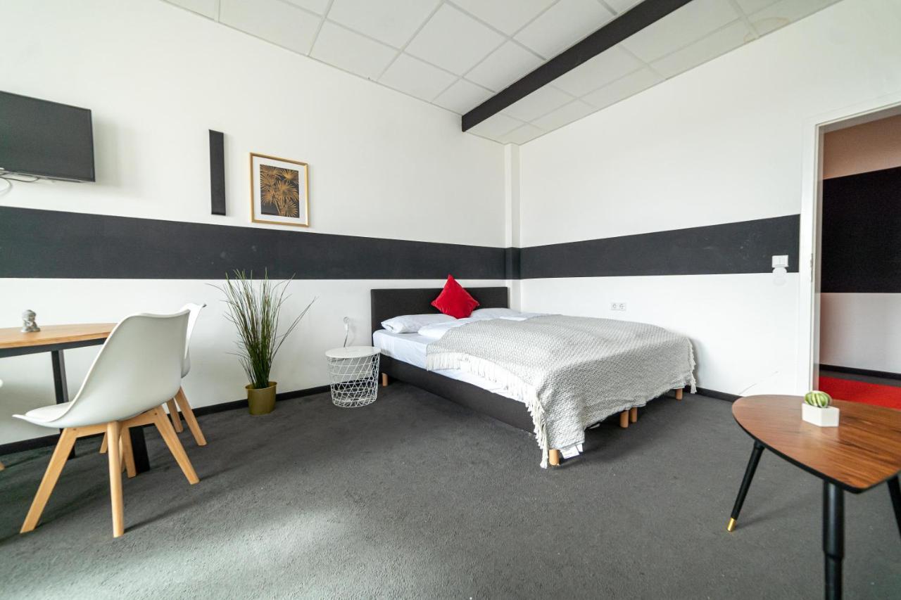 Full House Hostel Nurnberg - Shared Bath & Kitchen Eksteriør billede